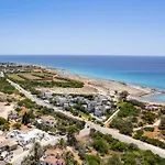 Panatheon - Luxury 1 & 2 Bdr Bungalows 300 Meters From Sandy Beach!