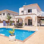 Villa Adamantia