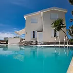 Merab Center Villas