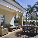 Villa Cute