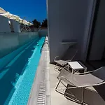Eleana Hotel