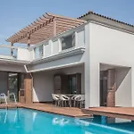 Celebrity Villa Scotty T I3