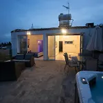 Tnk Luxury Suites