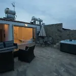 Tnk Luxury Suites