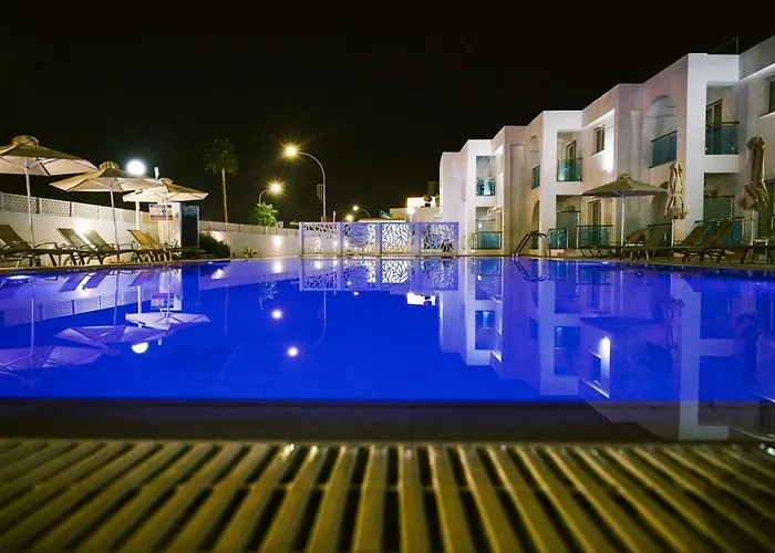 Kaos Hotel Apartments