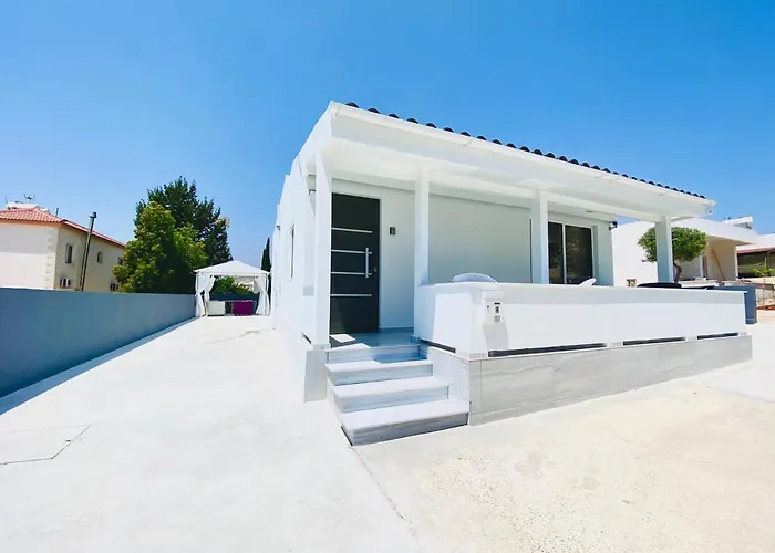 Sandy Bay Villa