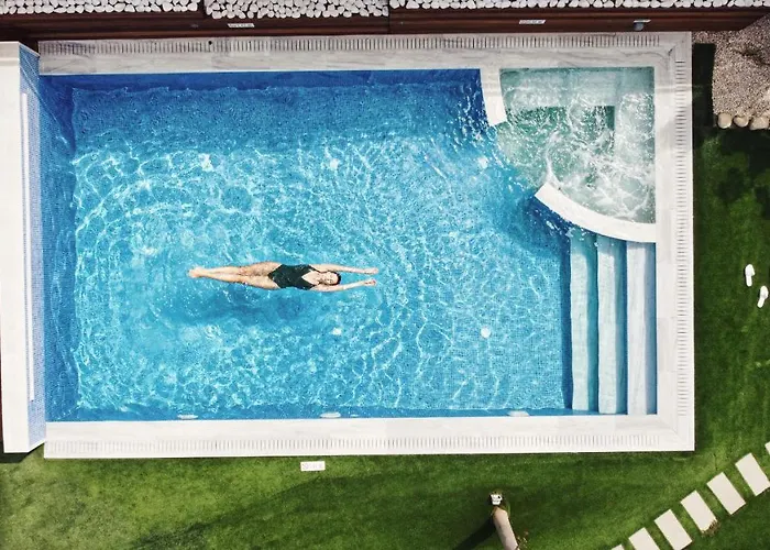 Silver Sea Holiday Apartments