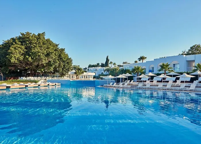 So Nice Beach Resort