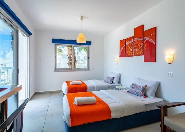 Tangerine Studio With Pool In Ayia Napa