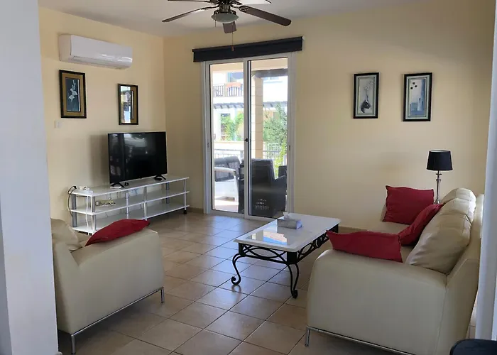 Villa Lola