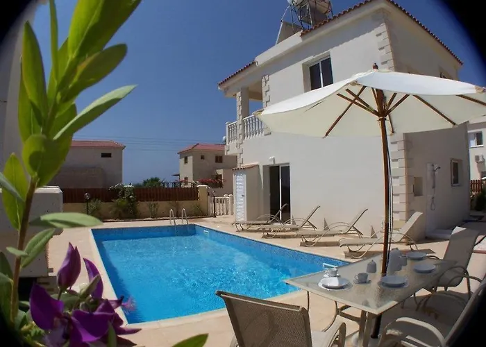Villa Scarlett, Ayia Thekla