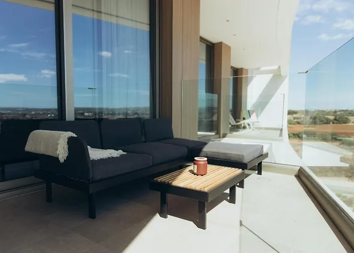 New Luxury 2Br Seaview Apt, Sun City, Pool And Beach