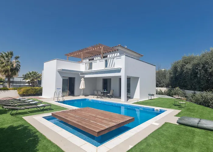 Sea Satin Villas - Ayia Napa Center