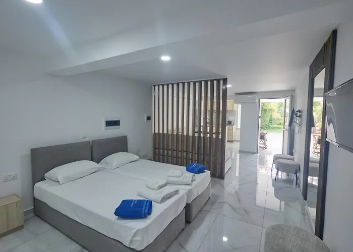 Gold Emerging Villas Ltd Apart 5