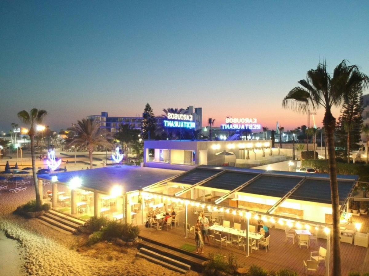 Aparthotel Karousos *