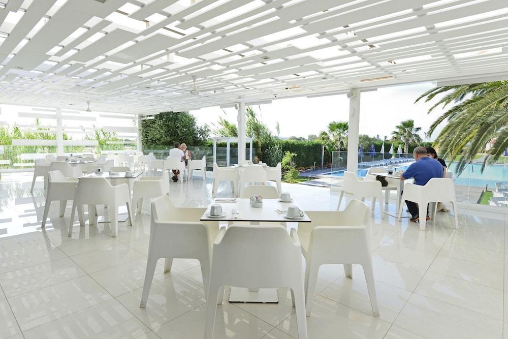 Mon Repos Hotel
