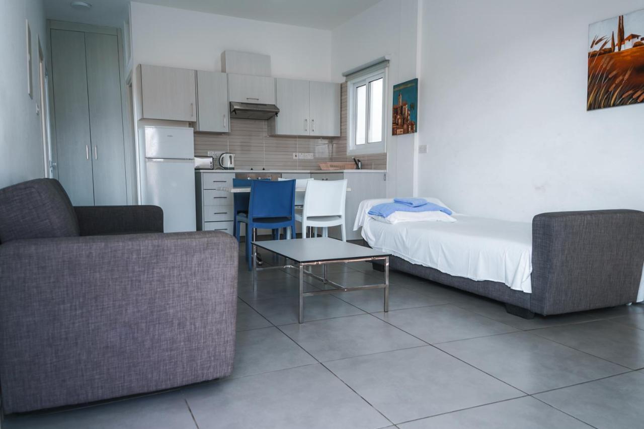Aparthotel Kaos 2*