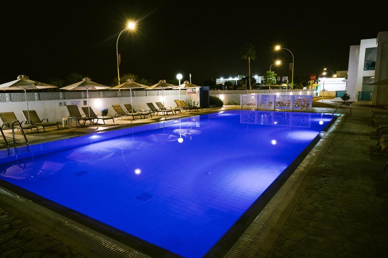 Kaos Aparthotel