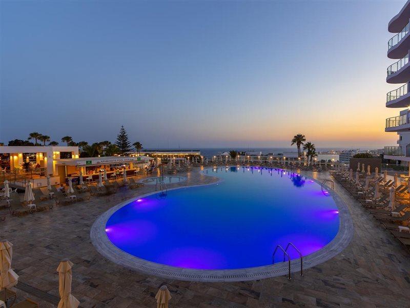Hotel Tofinis 4*
