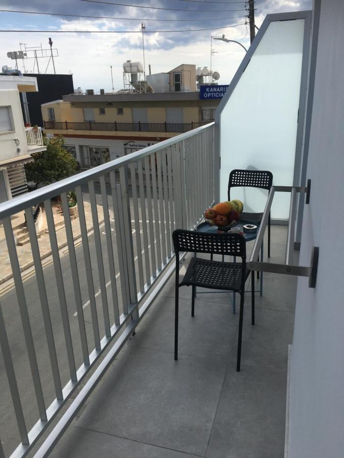 Ellenapa Apts & Apartment *