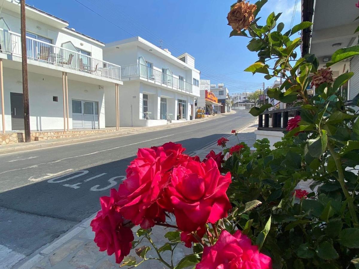 Ellenapa Apts & Apartment