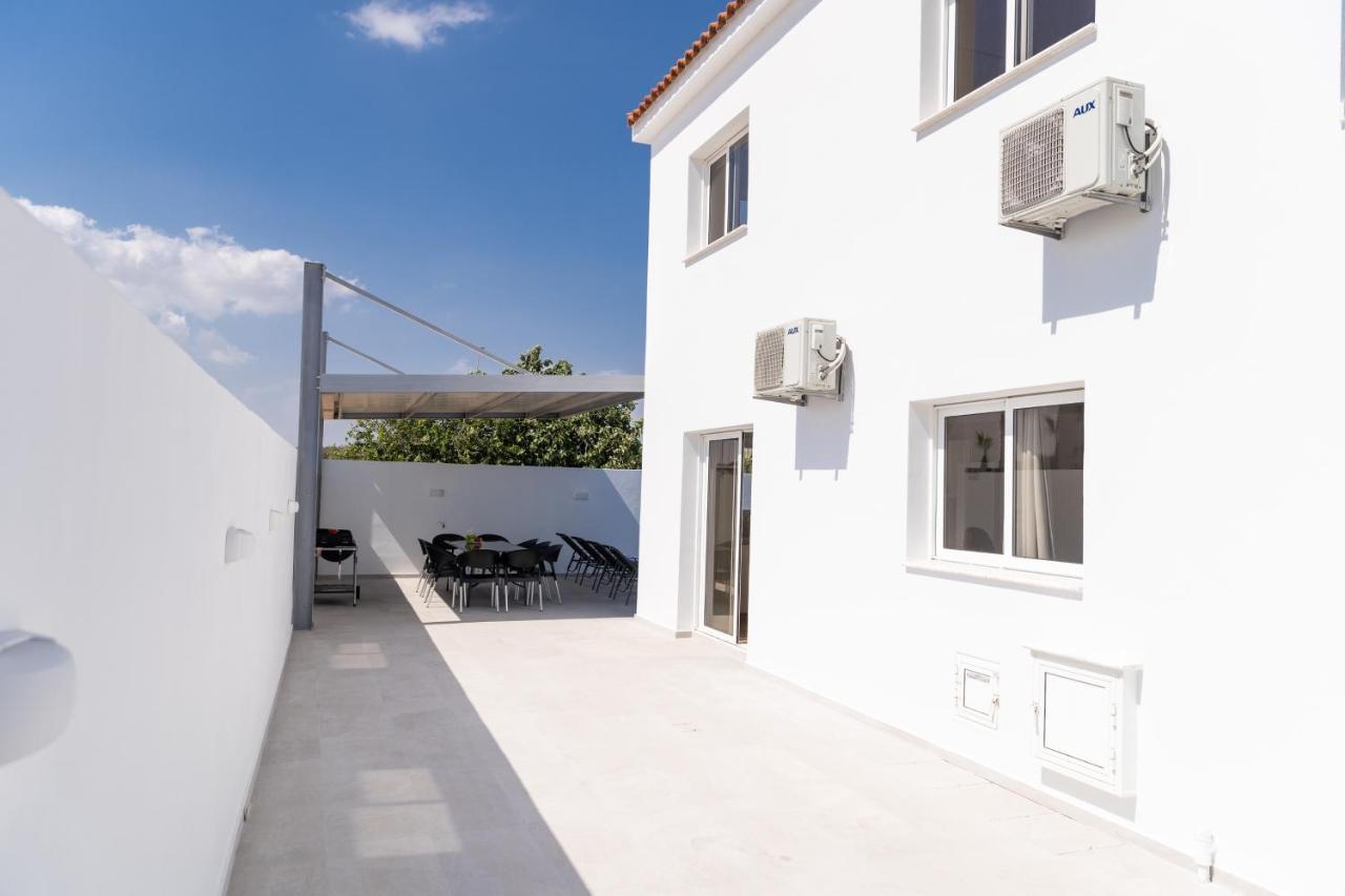Villa Agia Thekla Ekaterina 4 Bdrm *