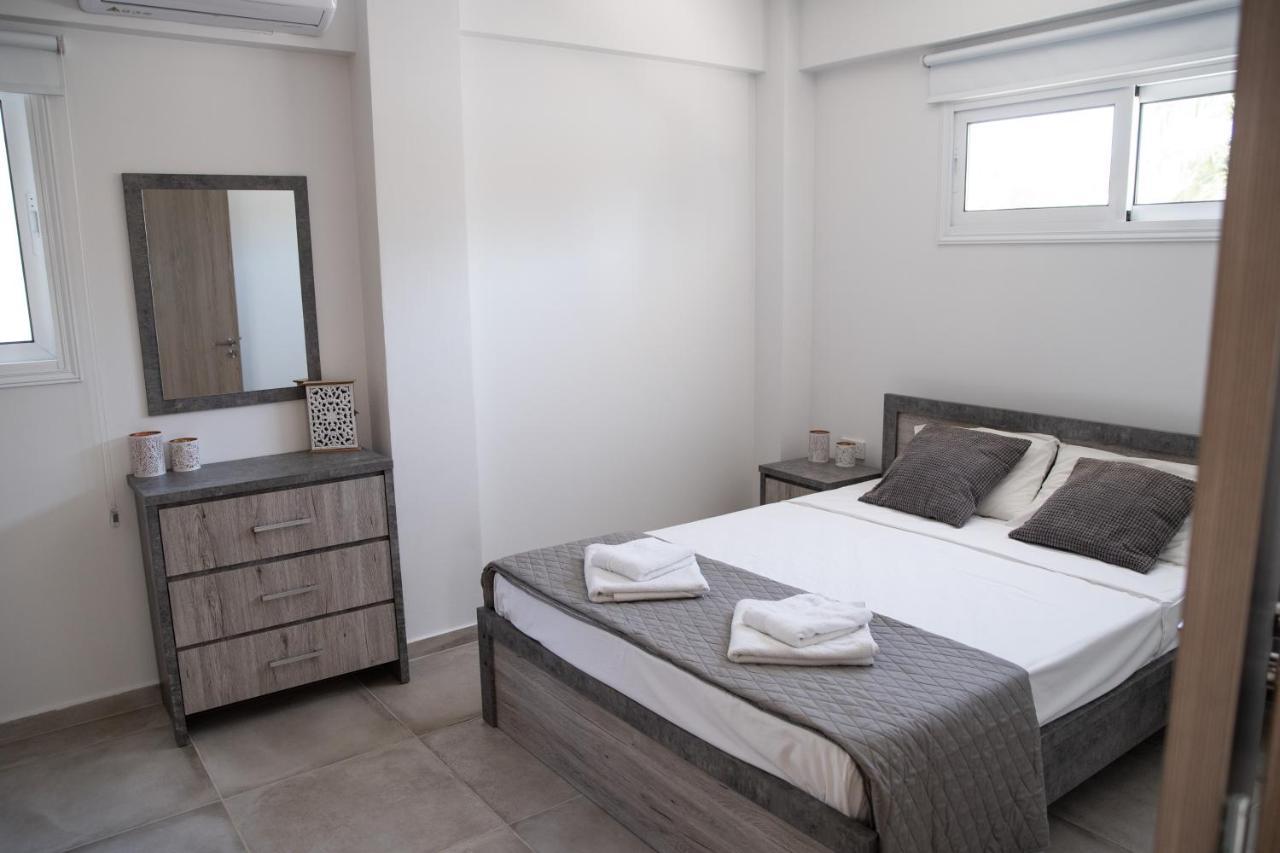 Villa Agia Thekla Ekaterina 4 Bdrm Agia Napa