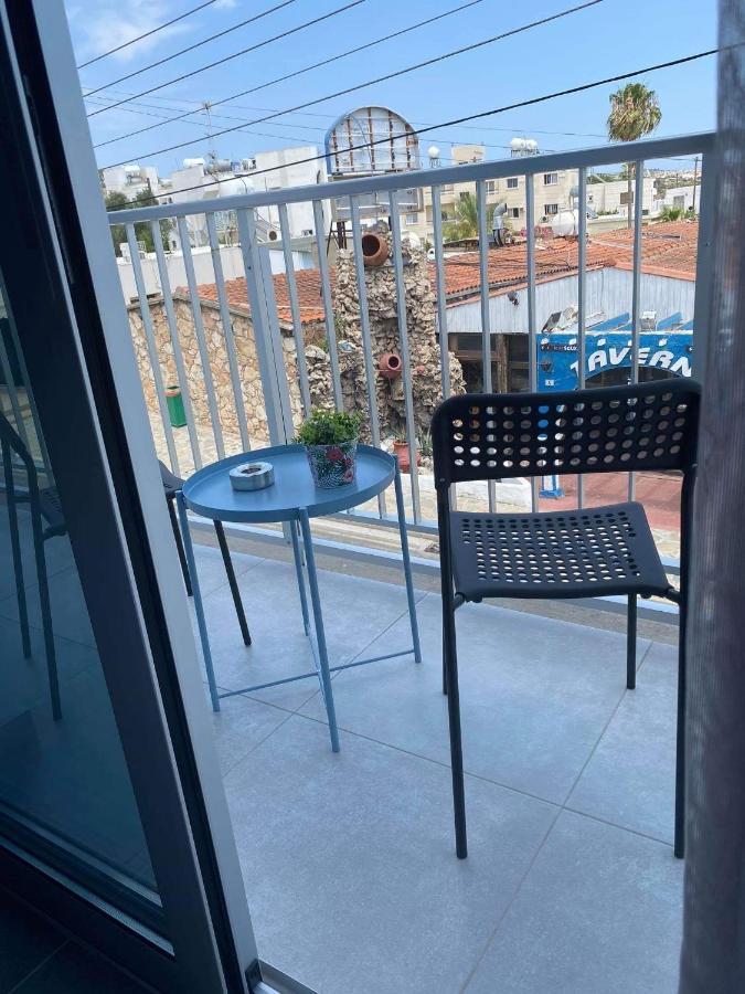 Ellenapa Apts &