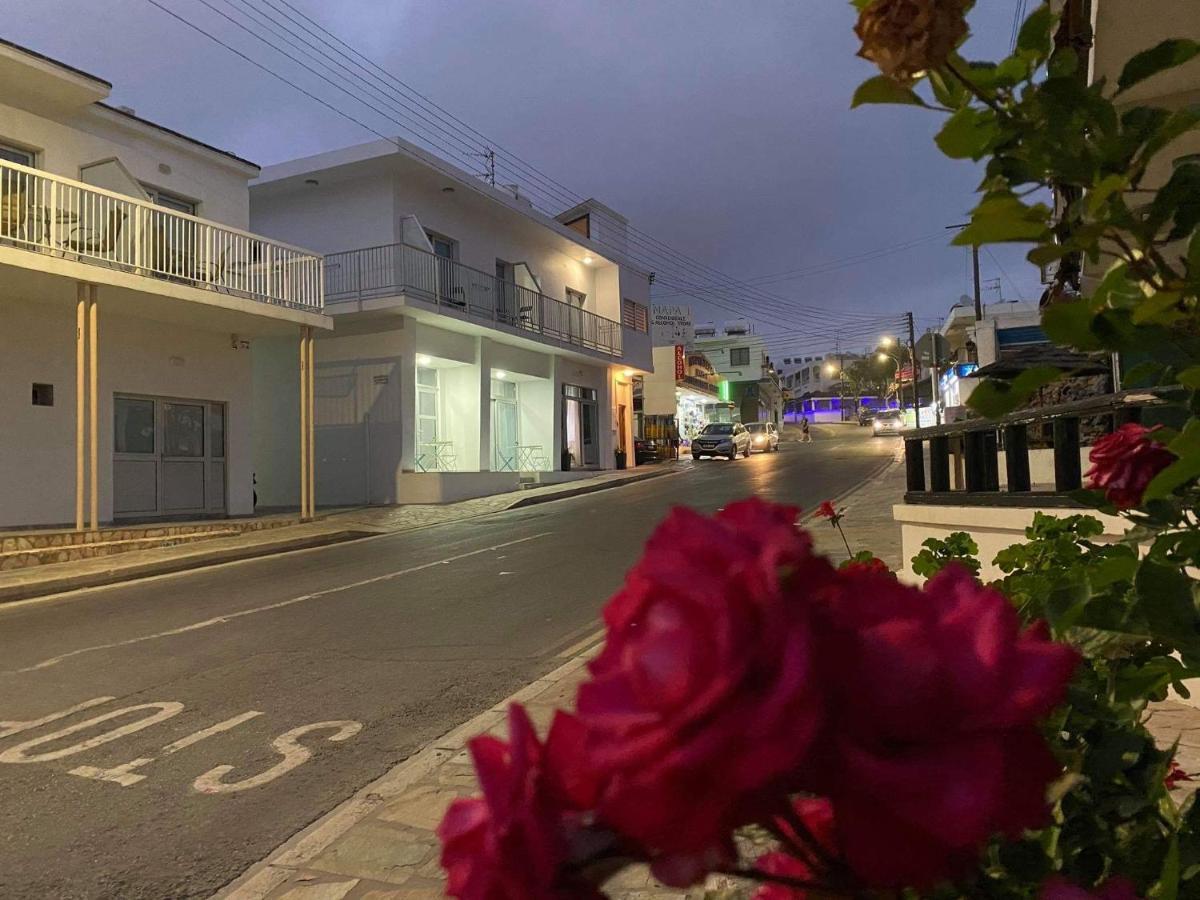Ellenapa Apts & * Ayia Napa