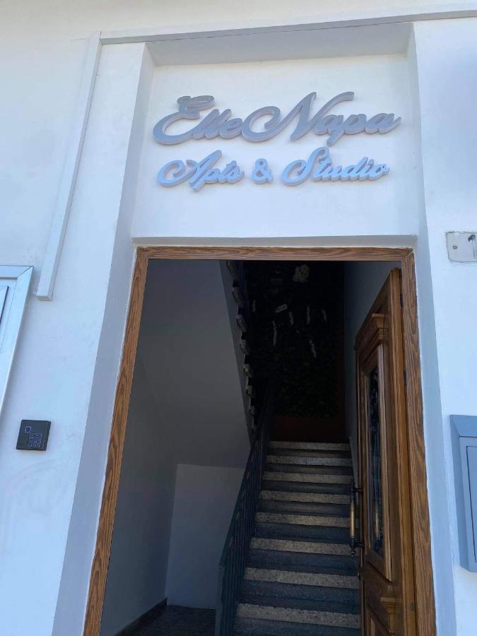 Ellenapa Apts & *
