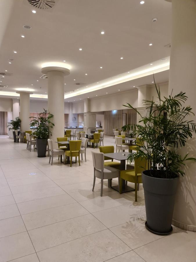 Hotel Nissiana &