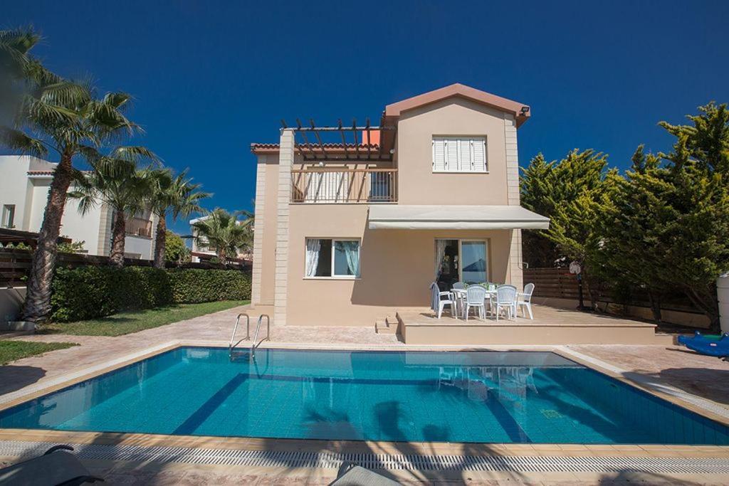 Villa Aspro Enas - Stunning 3 Bedroom Ayia Thekla With Private Pool And Sea Views *