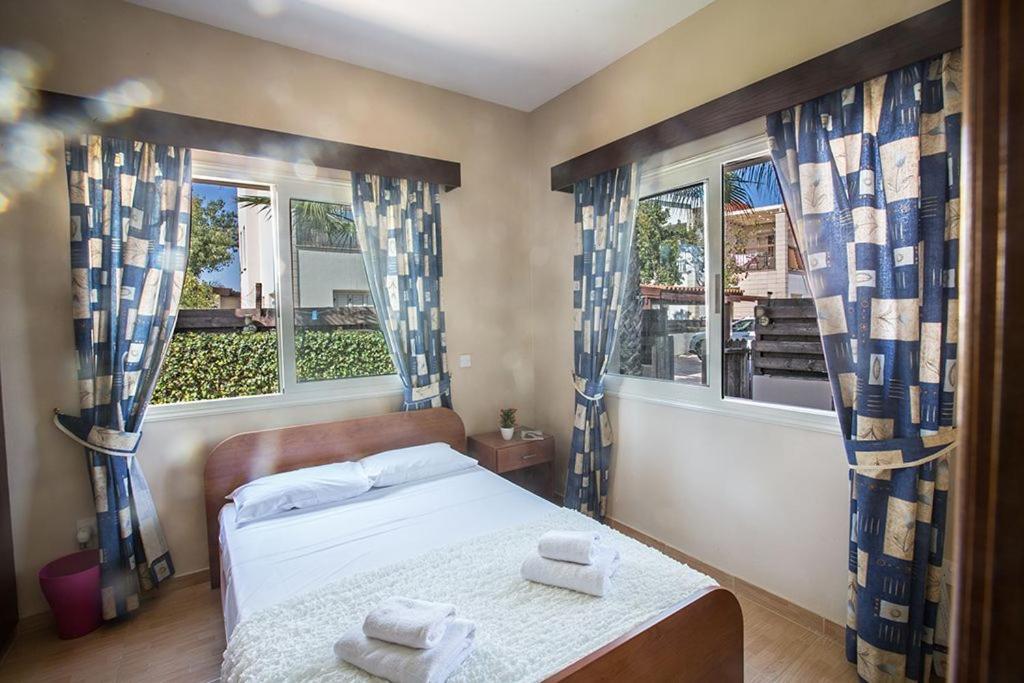 Aspro Enas - Stunning 3 Bedroom Ayia Thekla With Private Pool And Sea Views Villa Ayia Napa