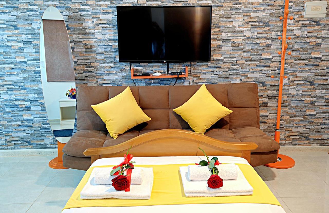 Apartment Pieris *