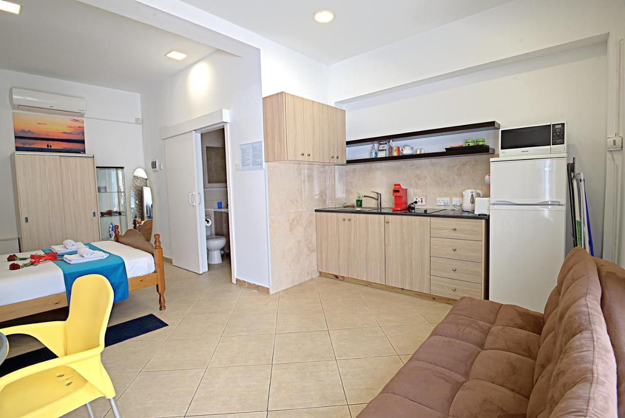 Apartment Pieris *