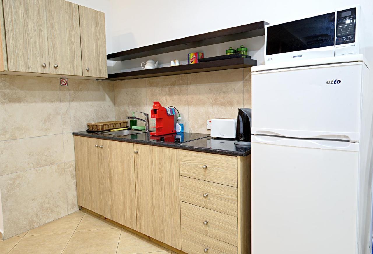 Pieris Apartment *
