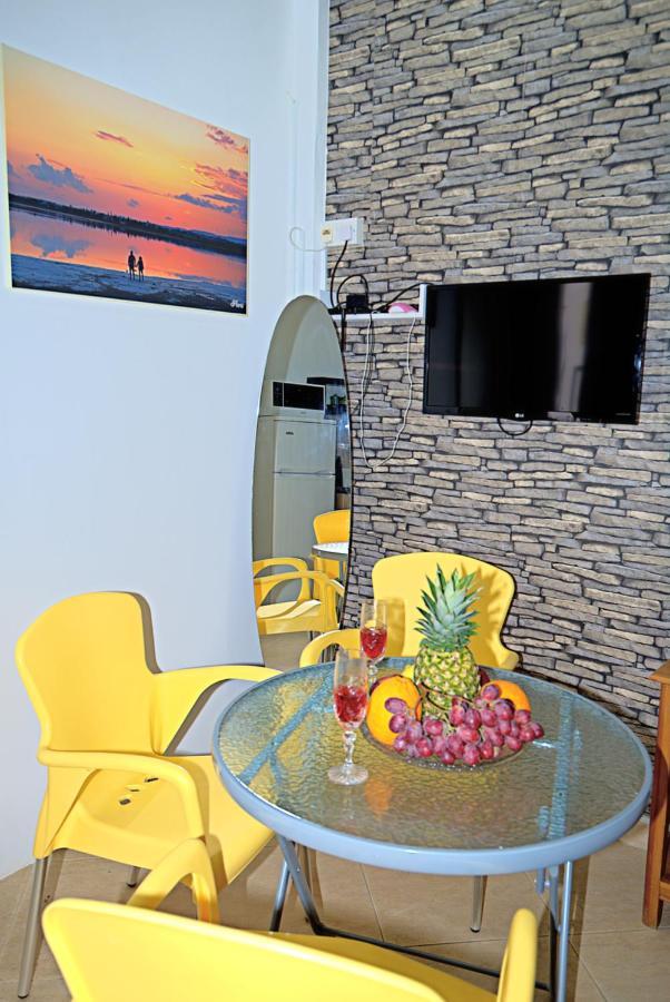 Pieris Apartment *