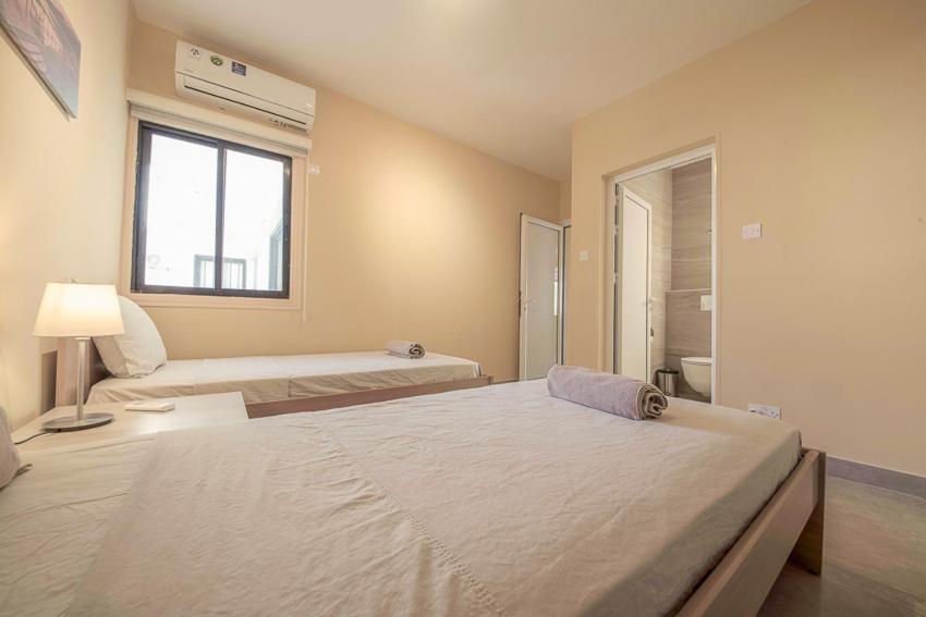 Peach Seaview 3 Bedroom Apartment