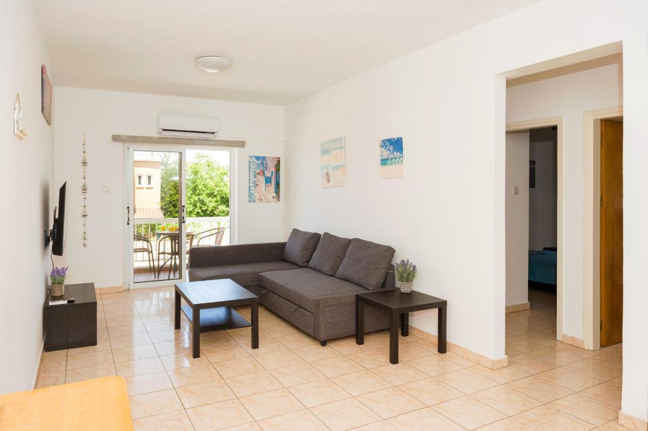 Mynapa Apartment