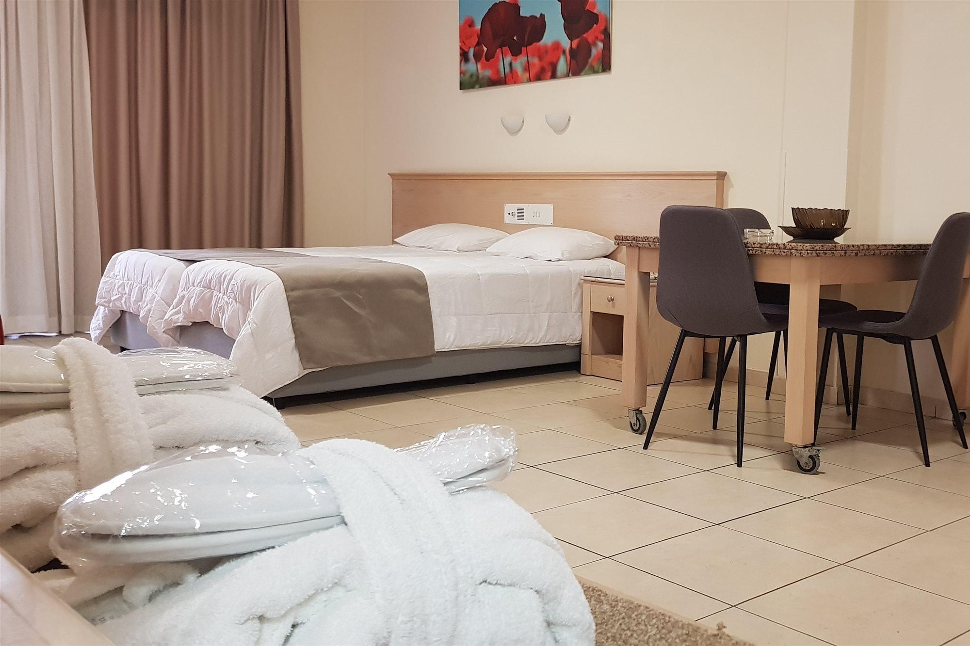 Senator - Adults Only Aparthotel 3*