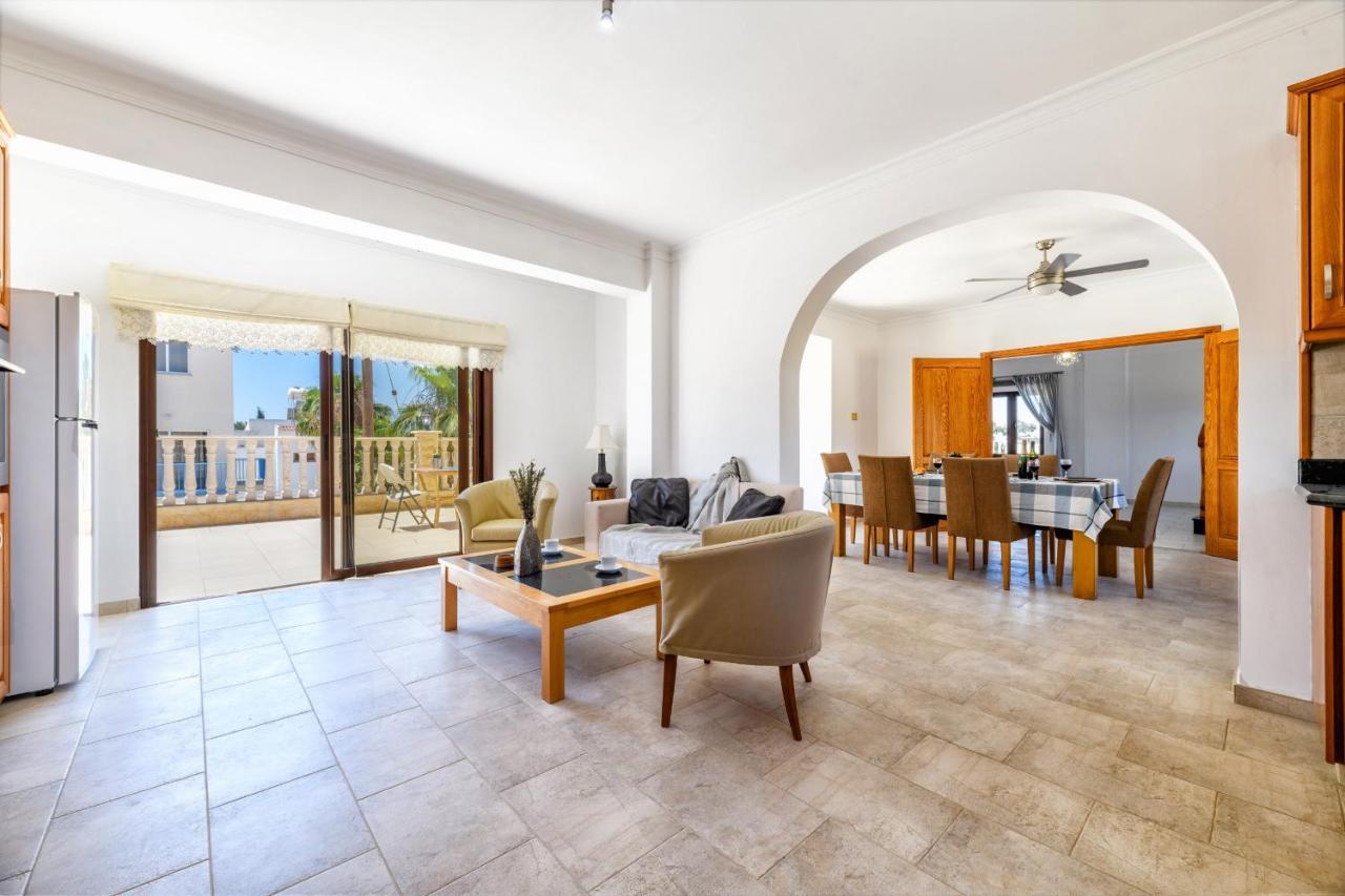 Mersinia Heights Villa *