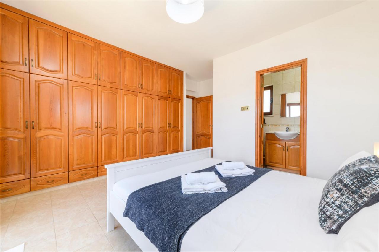 Mersinia Heights Villa