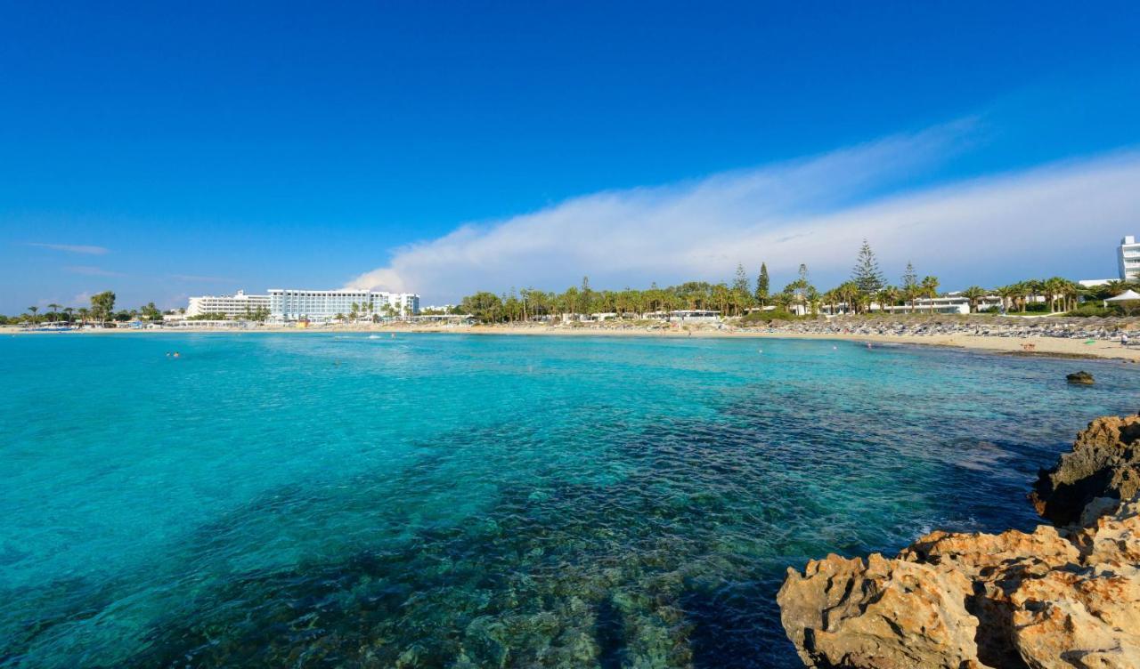 Nissi Gardens * Ayia Napa