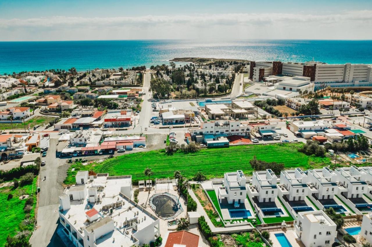 Stunning 3 Bedroom Close To Nissi Beach! Villa