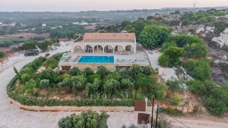 Parthenonas Villa Ayia Napa