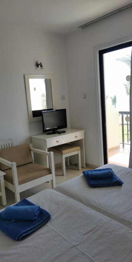 Simos Magic Apts Aparthotel