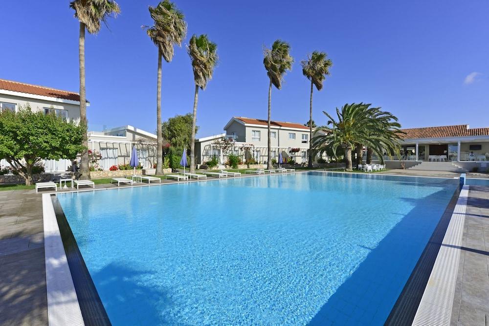 Mon Repos Ayia Napa