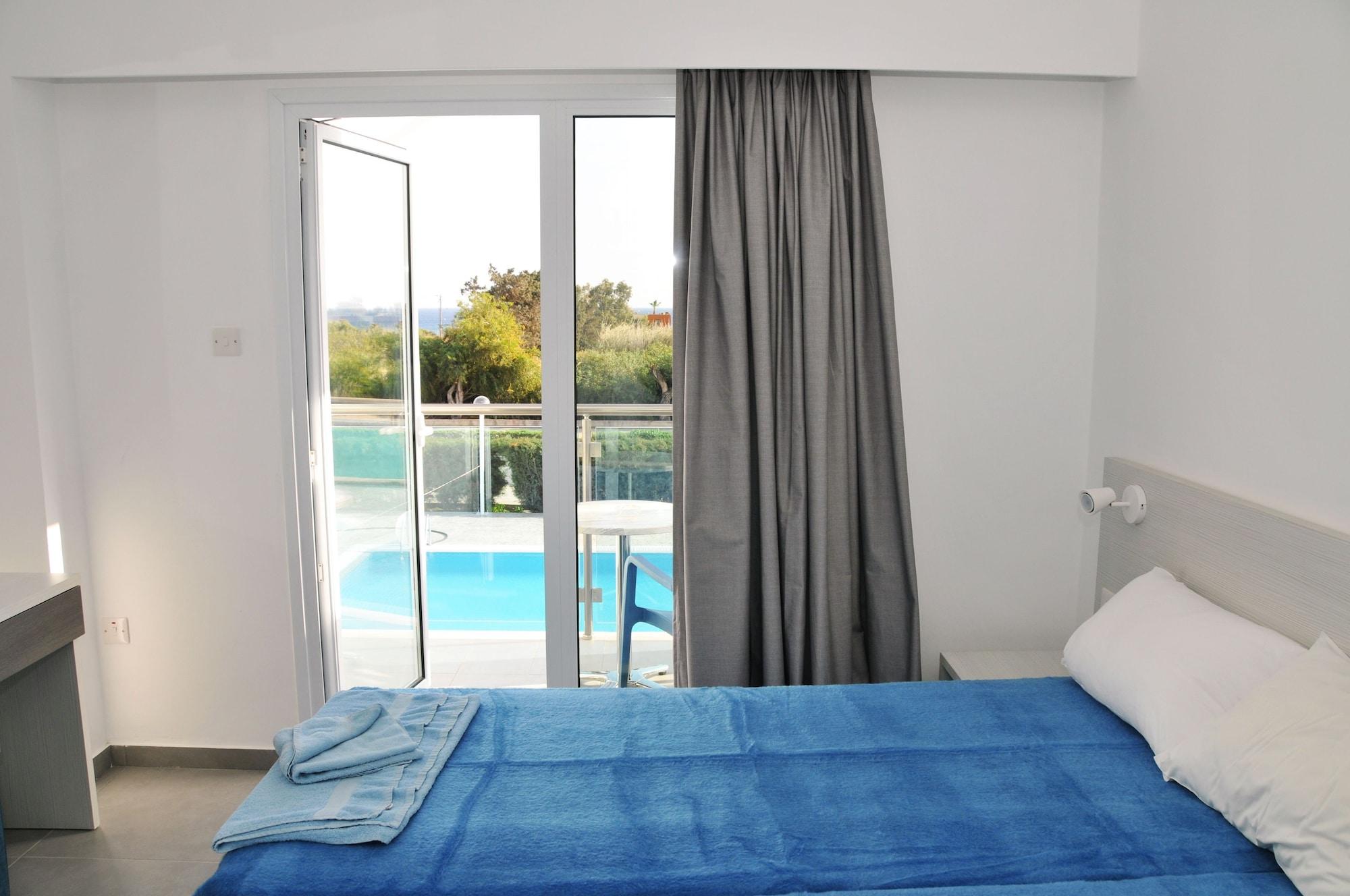 Kaos Aparthotel Agia Napa