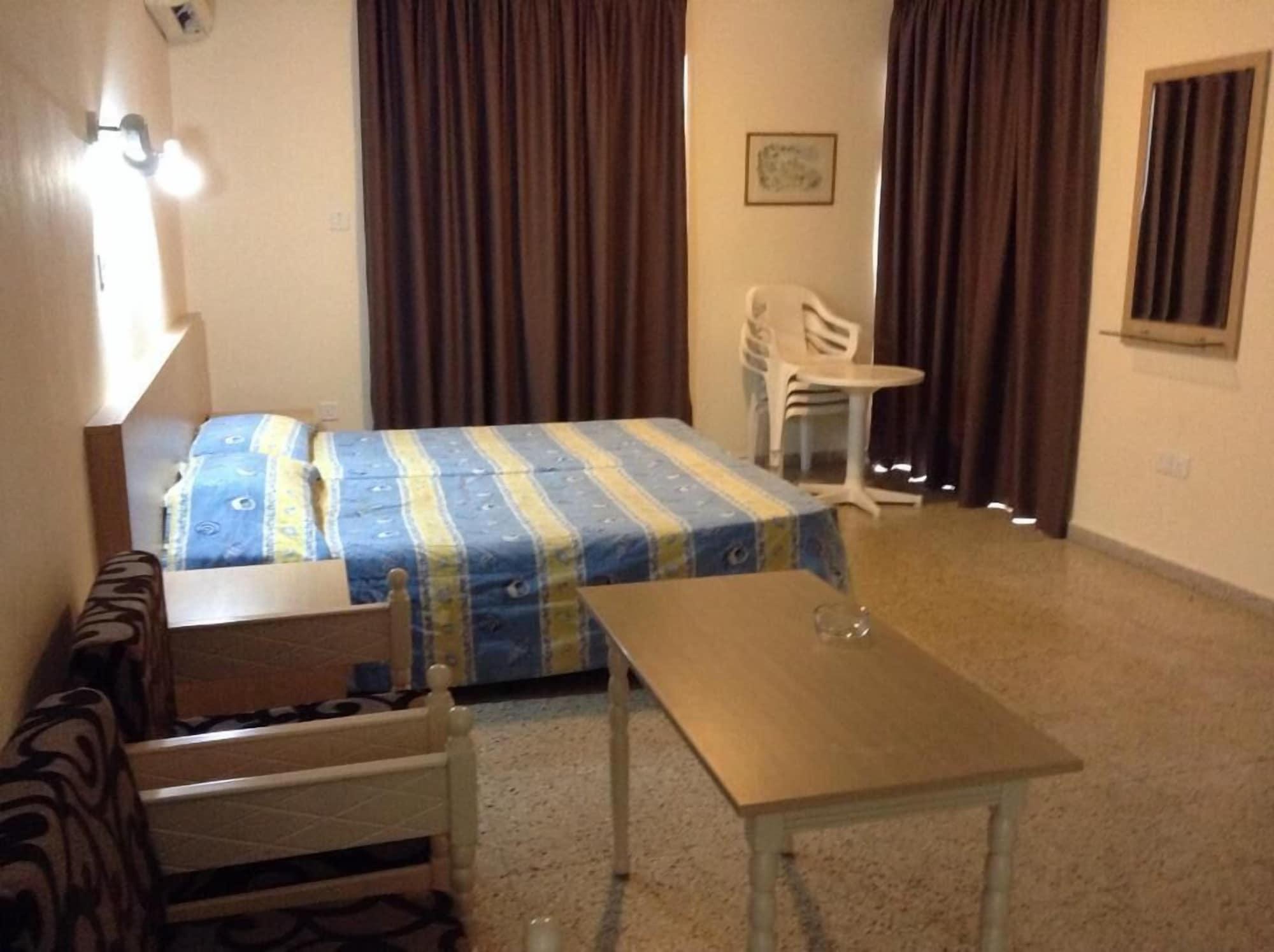 Christabelle Aparthotel 3*
