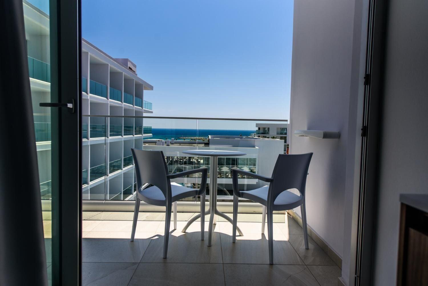 Hotel Eleana 3*
